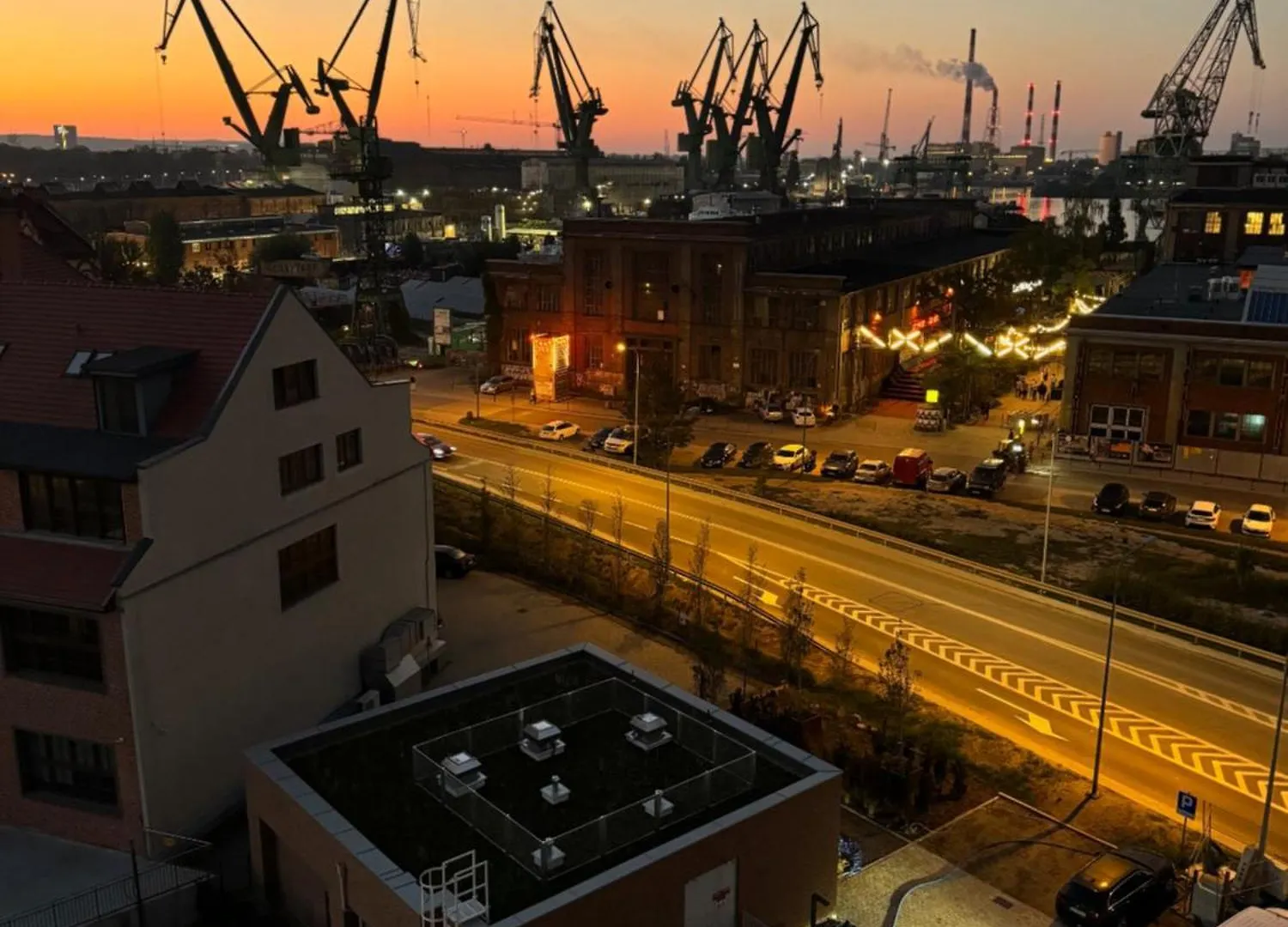 Crane Panorama Apartment Gdansk